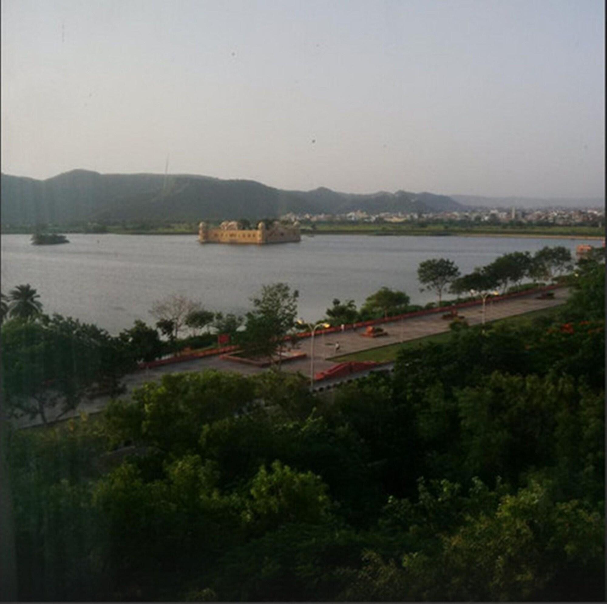 Regenta Central Jal Mahal, Džajpur Exteriér fotografie